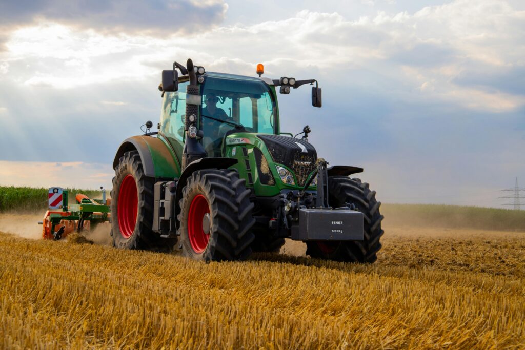 calendar agricol lunar tractor